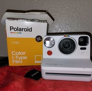 Polaroid Now camera